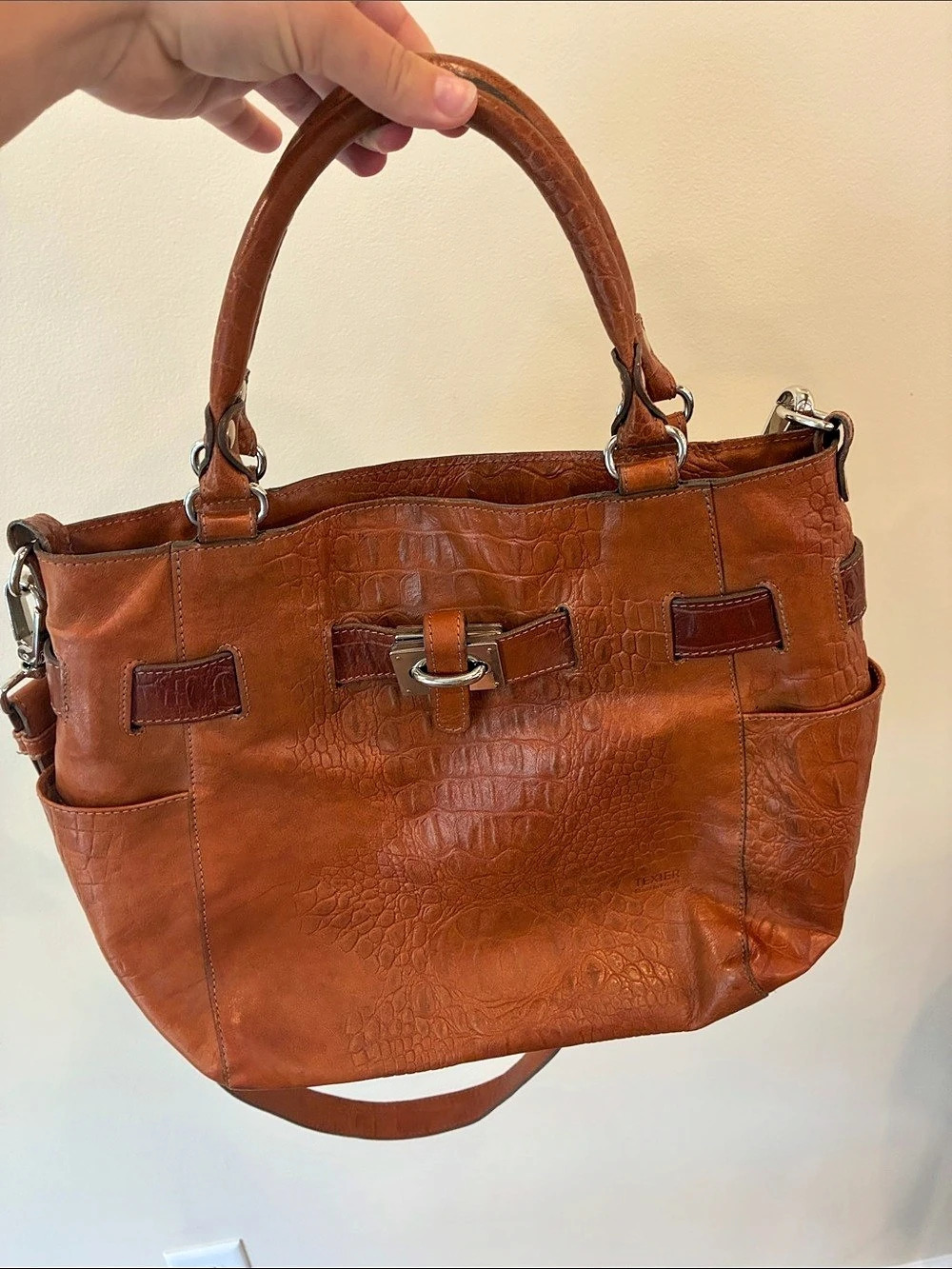 Texier Leather Shoulder Bag Brown